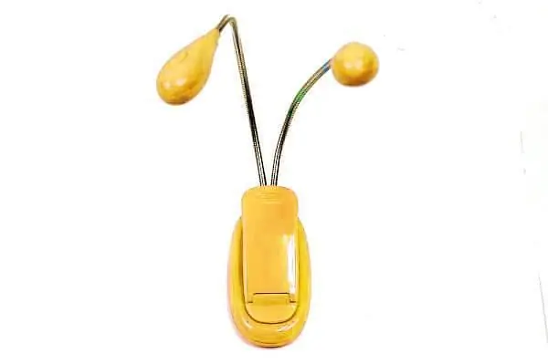 Occasione Imperdibile Luke & Daniel MA-50yw - luce da leggio a batterie o via USB - colore giallo