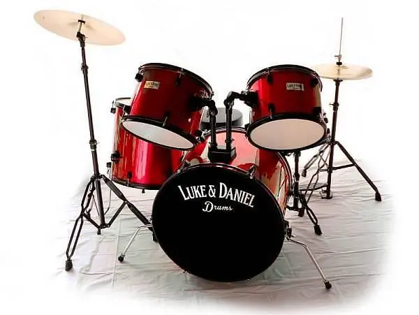 Occasione Imperdibile Luke & Daniel D900BR - Batteria acustica 5 pezzi completa con piatti e hardware - colore rosso